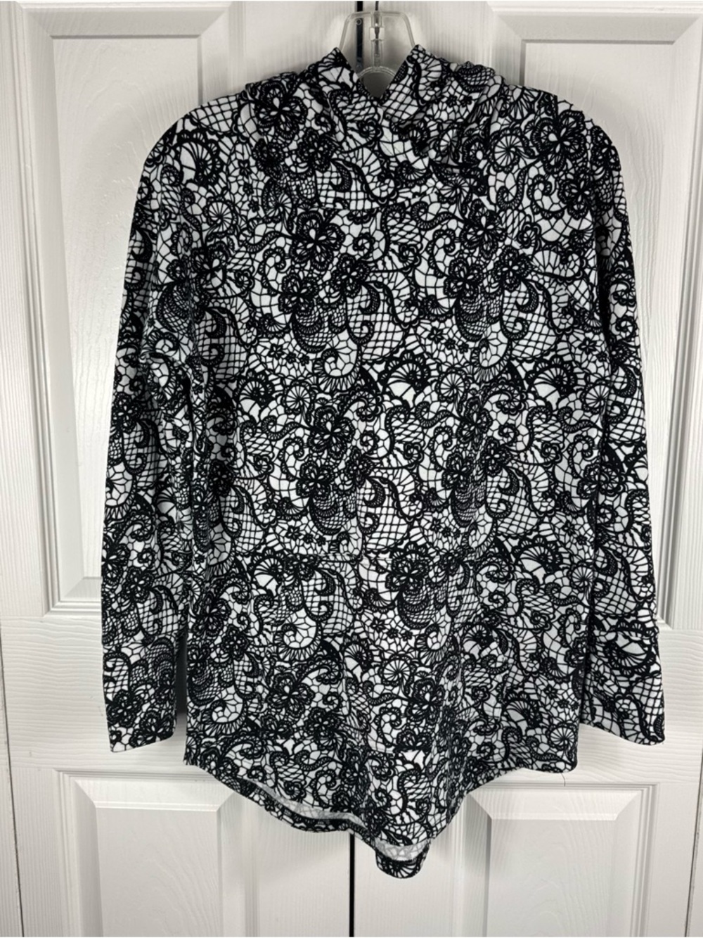 Lularoe Amber Lightweight Hoodie Lace Pattern Black White Size M